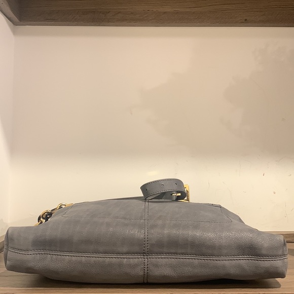 🔥 RARE Fendi Leather Crossbody 🔥 - Picture 7 of 17